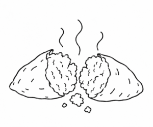 湯気の立つ割れた焼き芋